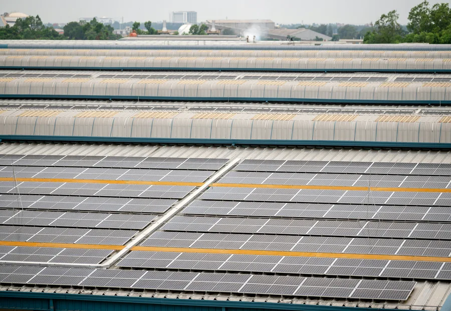 Commercial rooftop solar panels